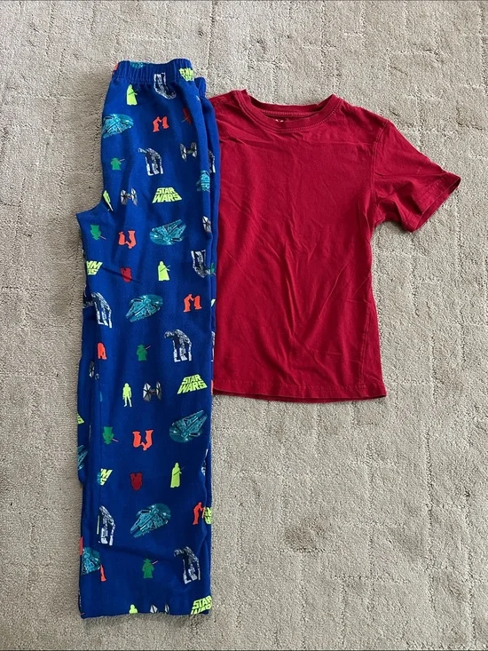 Gap Star Wars pj pant with red tee