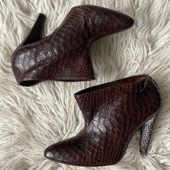 Balenciaga Brown Python Snake Leather Pointed Toe Heeled Ankle Bootie Size 39