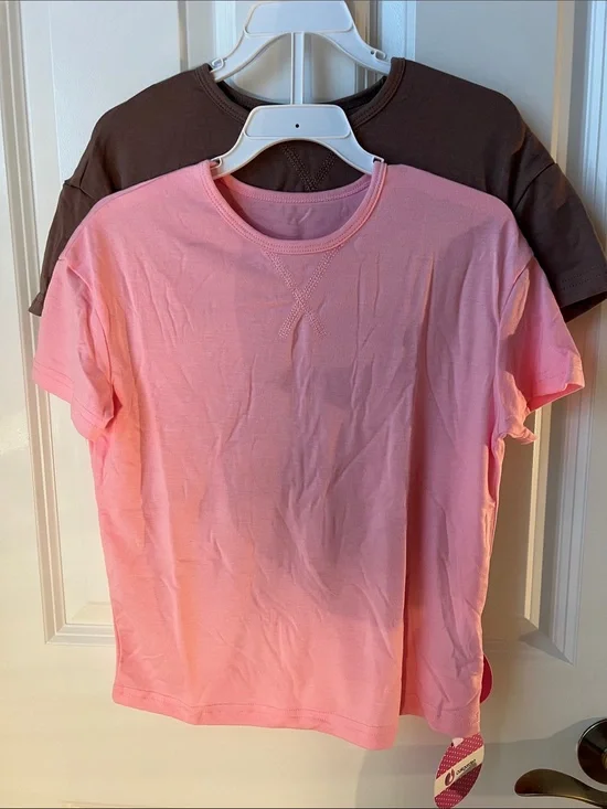 Kids Short Sleeve Tees- Pink & Brown Size 5-6 Lot 2 Shirts New Free Squeeze Cube