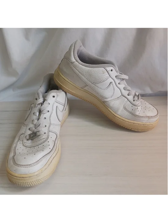 Nike Air Force 1 Youth 5.5Y White Sneakers Style No 314192-117