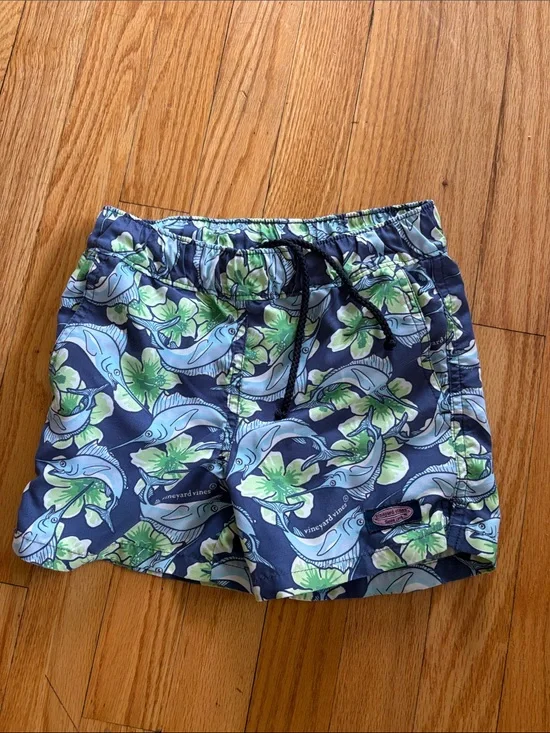 Vineyard Vines Navy Dolphin & Green Floral Hybrid Shorts