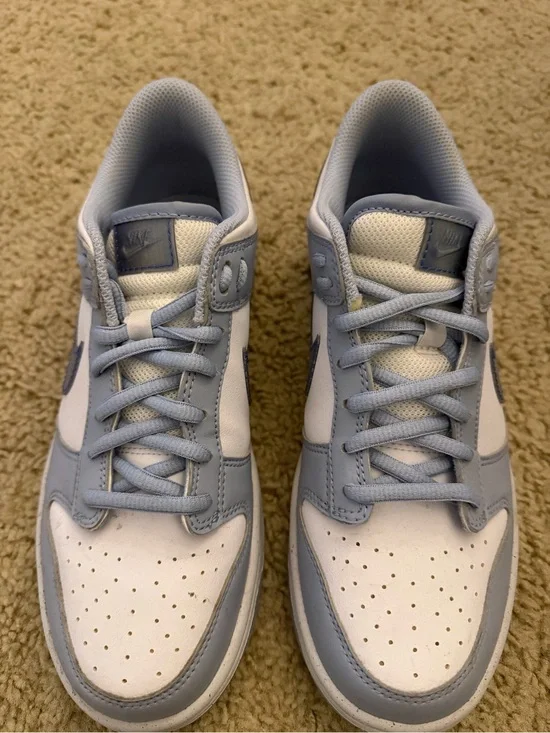 Nike Kids Low-Top Sneakers in Light Blue and White