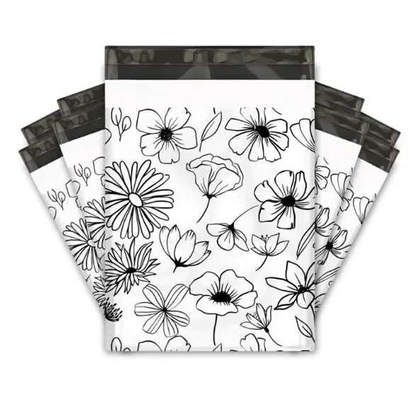 Poly mailers mix