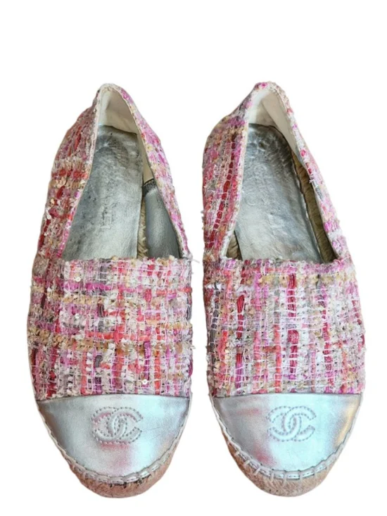 CHANEL Tweed Espadrilles Silver Metallic Cap Toe Flats Size‎ 36 6 Pink