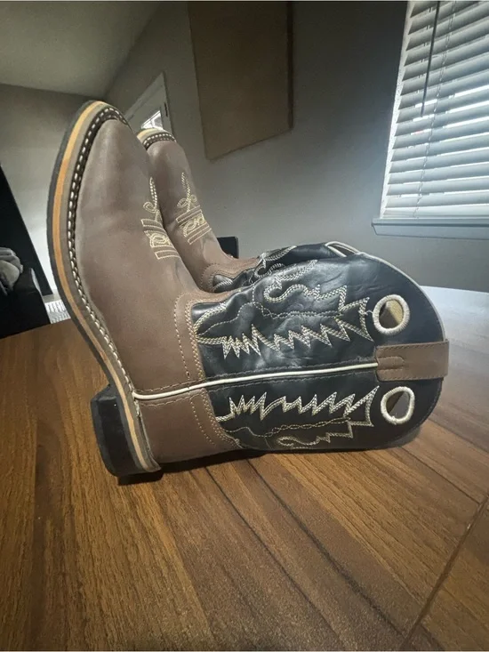 Kids Two-Tone Brown and Black Pull-On Western Boots