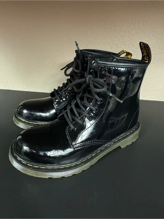 Dr. Martens Patent Leather Black Glossy Combat Boots Youth Size 3