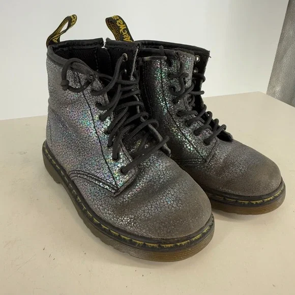 Dr. Martens Brooklee AW004 SK06R Silver‎ Delaney Holographic Combat Boots SZ 9