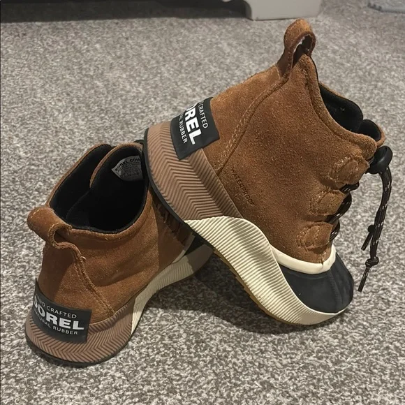Sorel Kids Brown Suede Duck Boots