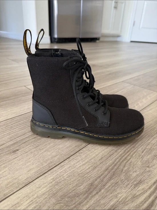 Dr. Martens Youth Combs Extra Tough Poly Casual Boots Black size 3