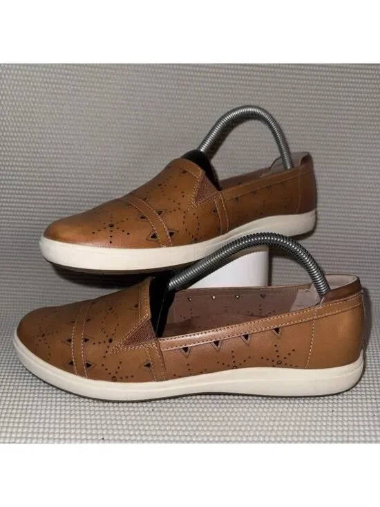 Cobb Hill Bailee Brown Tan Leather Comfort Slip On Flats Shoes Women’s Size 10