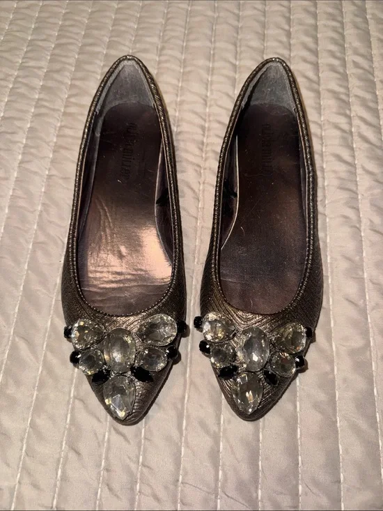 Women's Embellished Pointed Toe Flats in Metallic Bronze SIZE 6