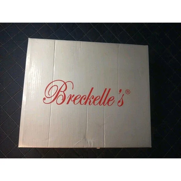 Breckelle's women's Sexy Camo Platform High Heels Stiletto shoes Size 8 NIB