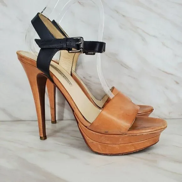 VERA WANG LAVENDER Nina Natural/Black Platform Heels Size 8‎