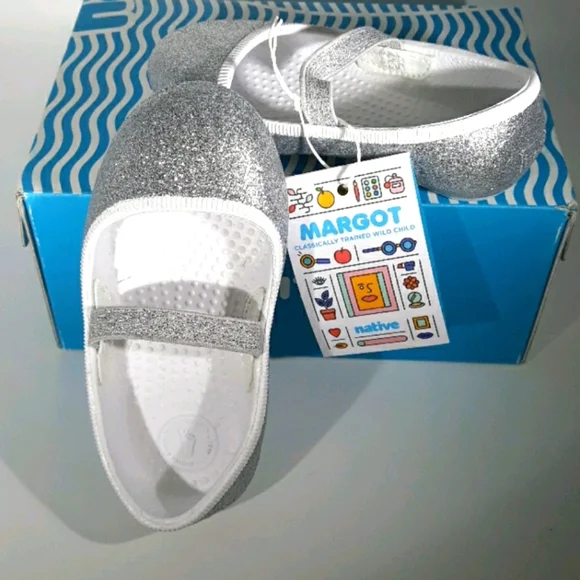 BALLET SILVER  WHITE FLATS