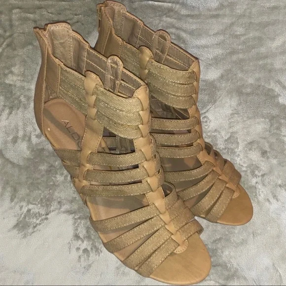 Aldo Strappy Gladiator Tan Heel Zip Back Size 38