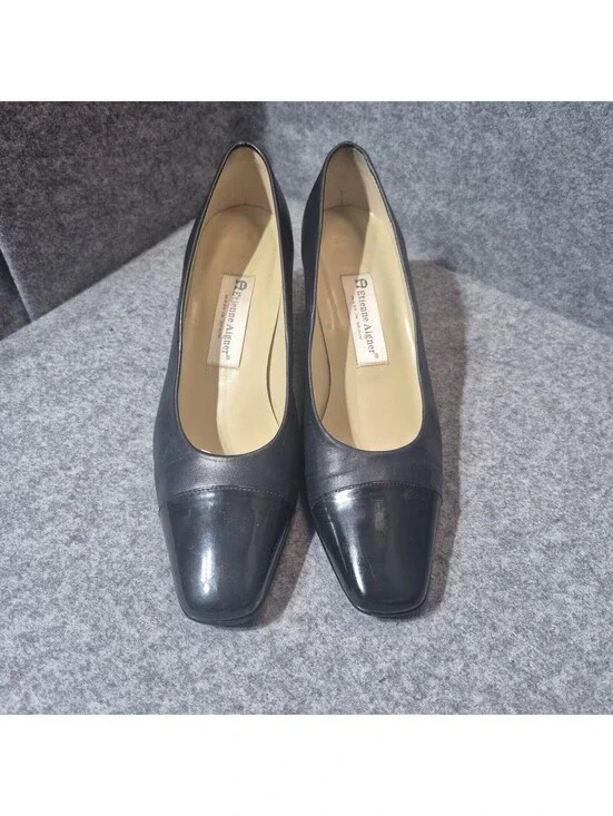 Etienne Aigner Women's Blue Classic Leather Pumps Sz 9M Slip On Spain Cap Toe
