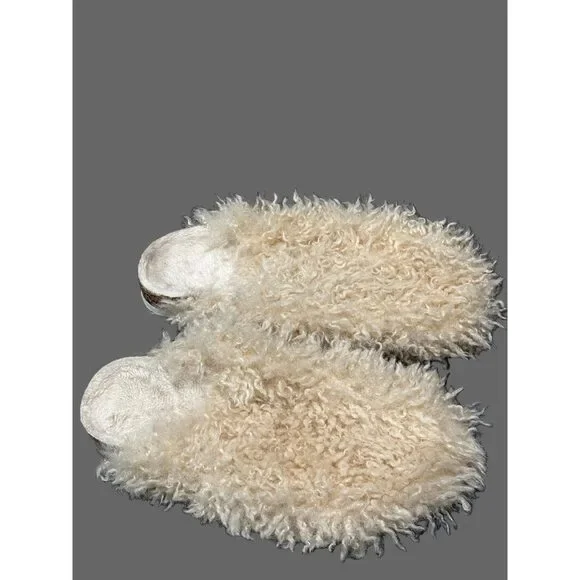Women’s Cream Faux Fur Slip-on Slides size 8