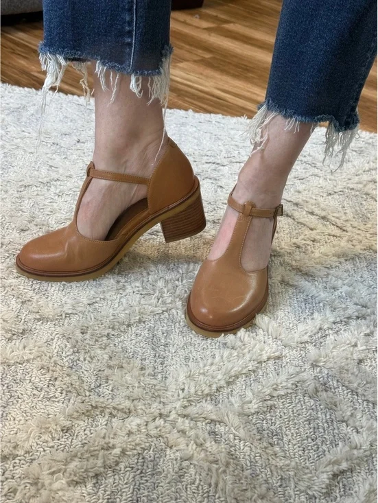 Seychelles Soulmate Leather T-strap Block Heels Women’s Size 8.5