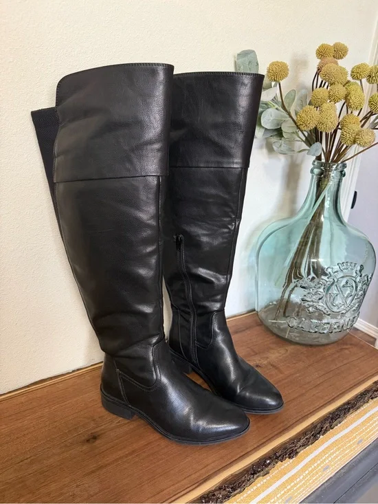 BareTraps Black Women's Knee-High Wide Calf Riding Boots - Classic Leather