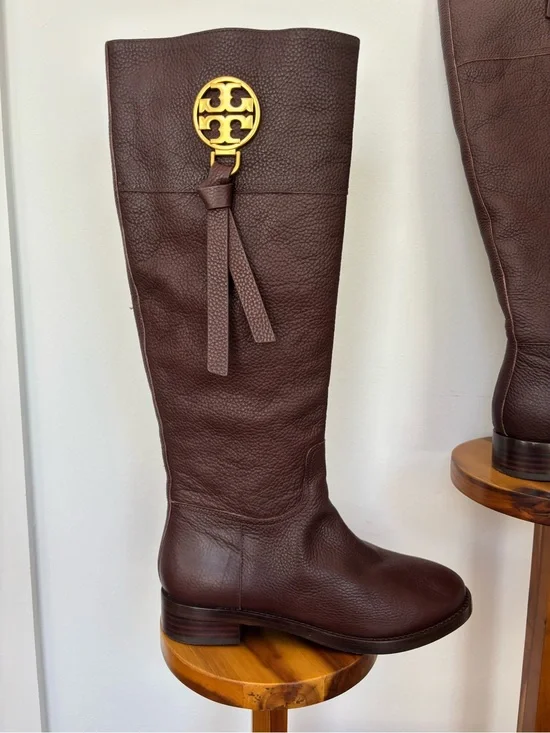 Tory Burch Brown Pebbled Leather Tall Riding Boots Gold Logo Size 6M NEW