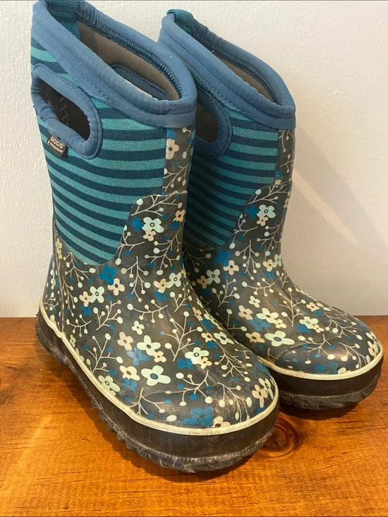Bogs Kids Teal & Navy Floral Waterproof Boots