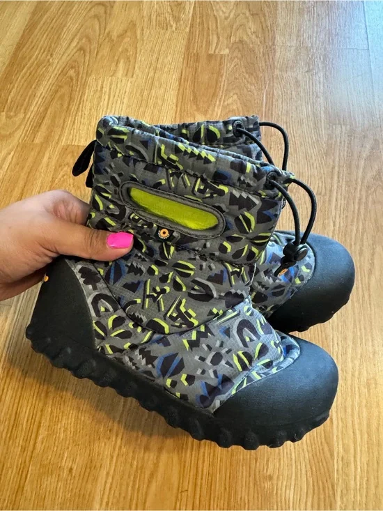 BOGS Boots Kids Gray & Lime Winter Boots