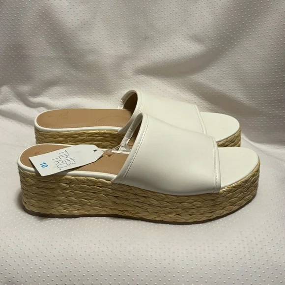 Time and Tru‎ White Tan Platform Slides Women’s Size 10 Slip On New