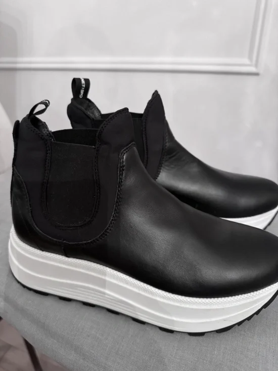 Janet Sport Black Leather Platform Chelsea Ankle Boots Size 37 US 6.5 Italy
