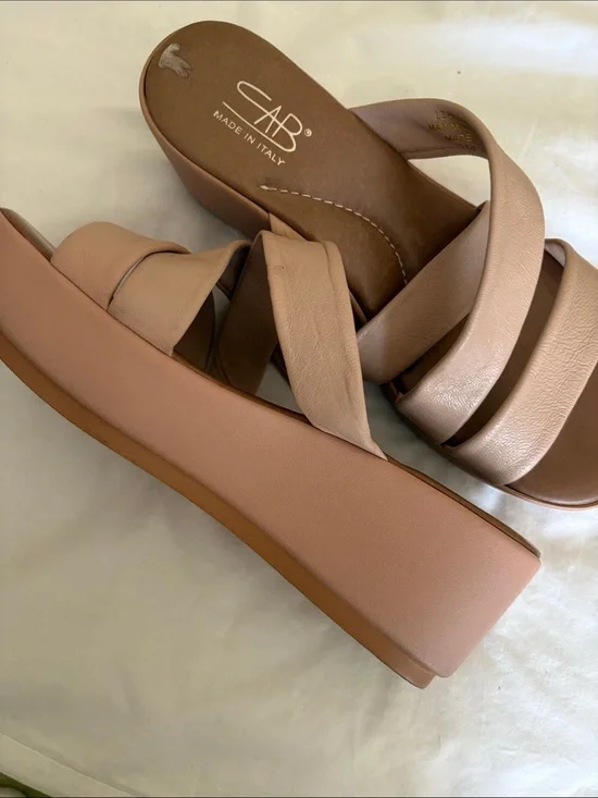 Sbicca Nude Pink Platform Slide Sandals