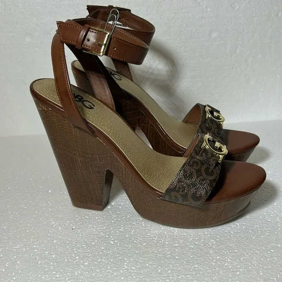 GBG Los Angeles Selah Brown Platform Block Heel Sandals 9.5