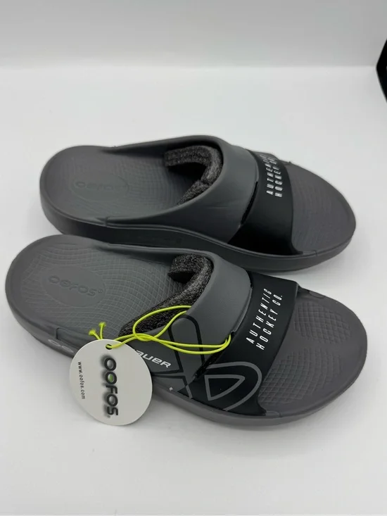 Oofos Black Slide Sandals ooahh sport unisex Bauer Slate 25 size junior 4 new
