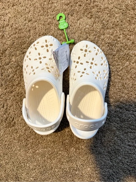 CROCS Kids White Floral Cutout Clogs