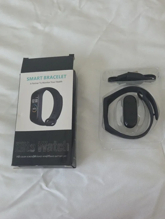 Black Smart Bracelet Fitness Tracker with Activity & Heart Rate Monitoring