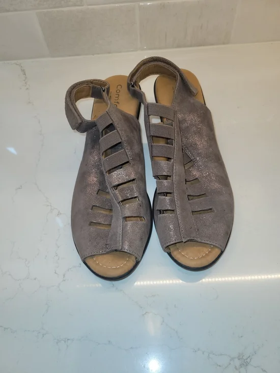 Comfortiva faye heeled strappy sandals comfortiva Metallic taupe Leather