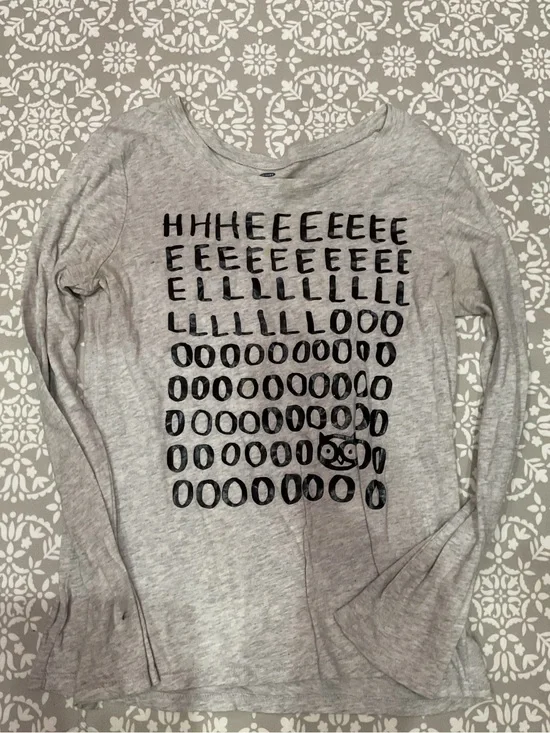 Old Navy Girls Gray Long Sleeve “HELLOOOOOO” Shirt Size L (10/12)