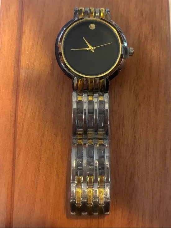 Classic Black Dial Two-Tone Metal Watch