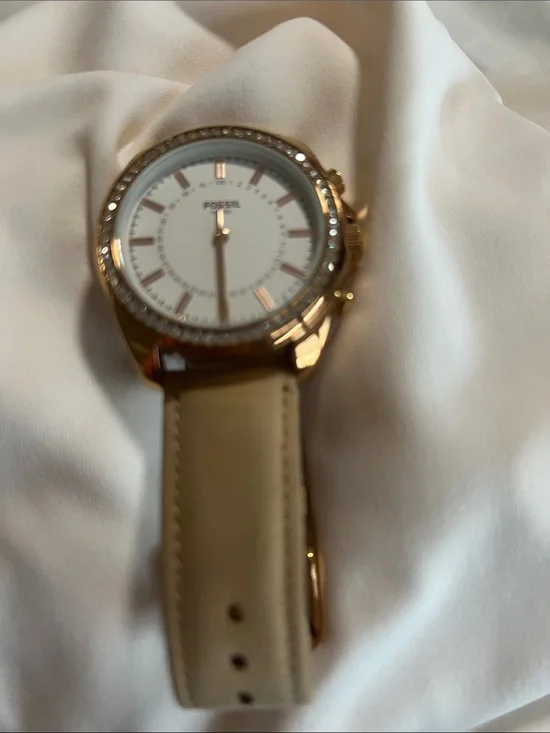 Fossil Rose Gold Case Beige Leather Strap Watch with Crystal Accents