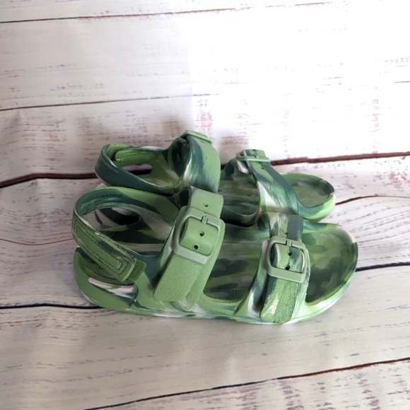 NWOT Cat & Jack Green/White Tie Dye Sandal 8, 12