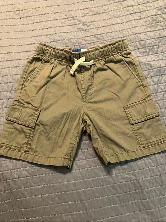 Old Navy Boys Olive Green Cargo Shorts with Drawstring