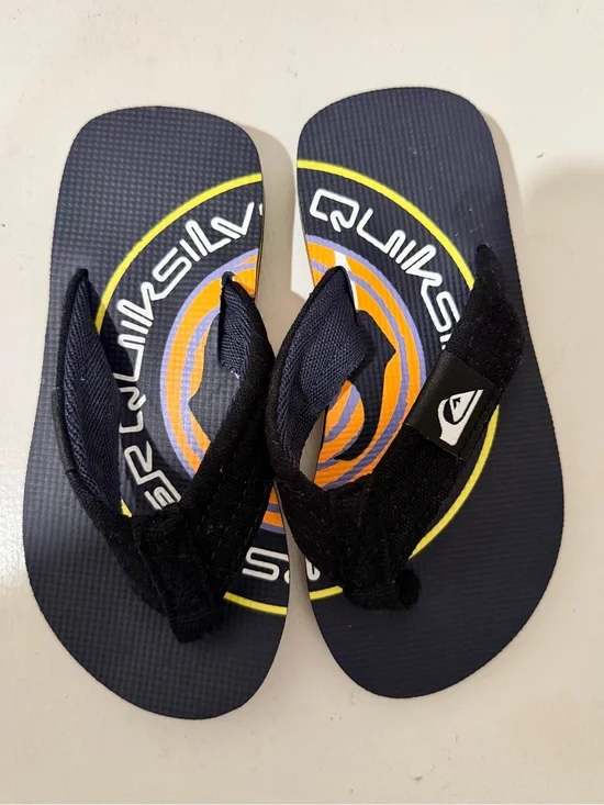 Brand NEW Quiksilver Flip Flops Boys Size 12