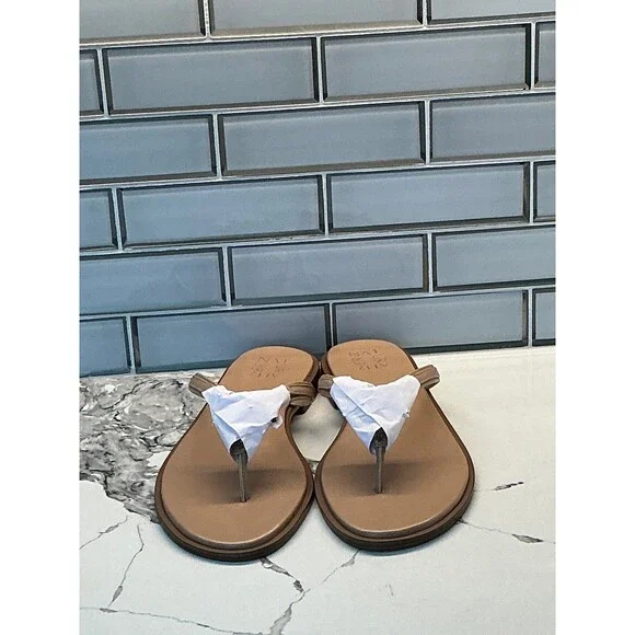 Naturalizer Liliana Creme Brulee Tan‎ Thong Sandals Womens 9.5 M H6358S4251 NEW