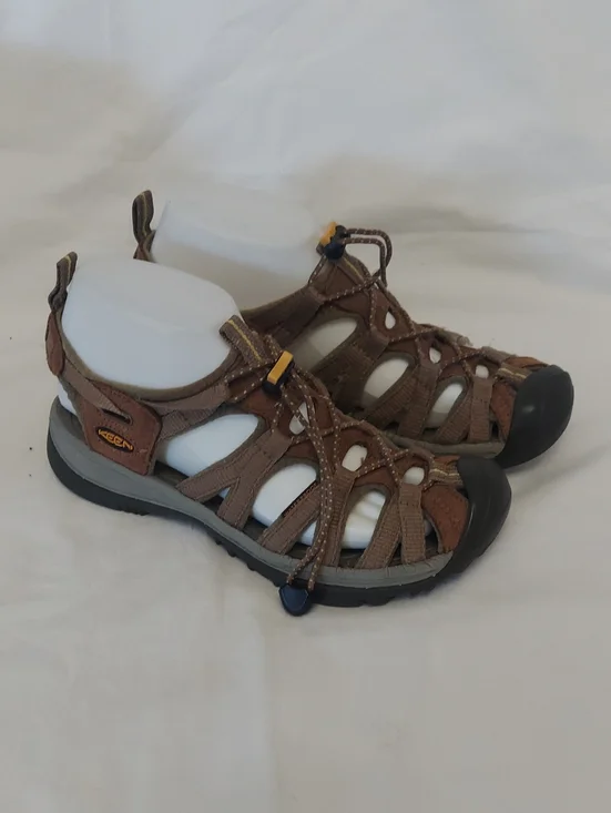 Keen Kids Brown and Black Closed-Toe Sandals Size 4 Water Shoe