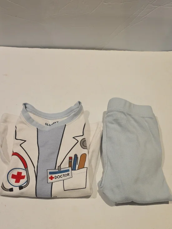 Old Navy Light Blue & White Doctor Print Kids Pajama Set 4t
