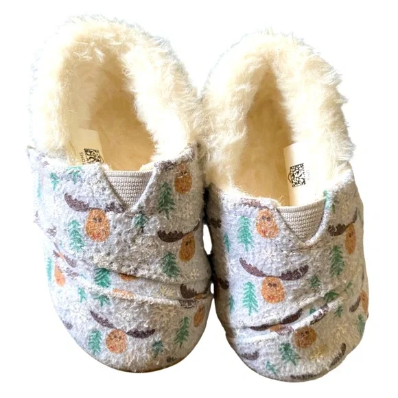 Tom’s Baby Sz 4 Fleece Lined Slippers/Shoes with Reindeer Snowflake Print