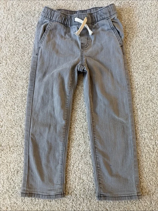 Boys’ Old Navy Gray Pull-On Denim Jeans with Drawstring (5t)