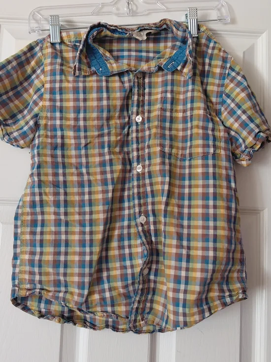 Old Navy Multicolor Plaid Short-Sleeve Button-Down Shirt