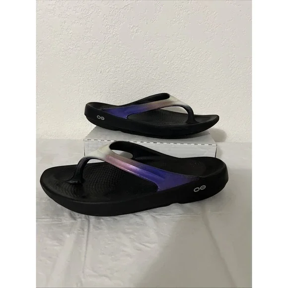Women OOFOS OOlala Thong Luxe Recovery Sandal Black Purple Sz 11 Iridescent