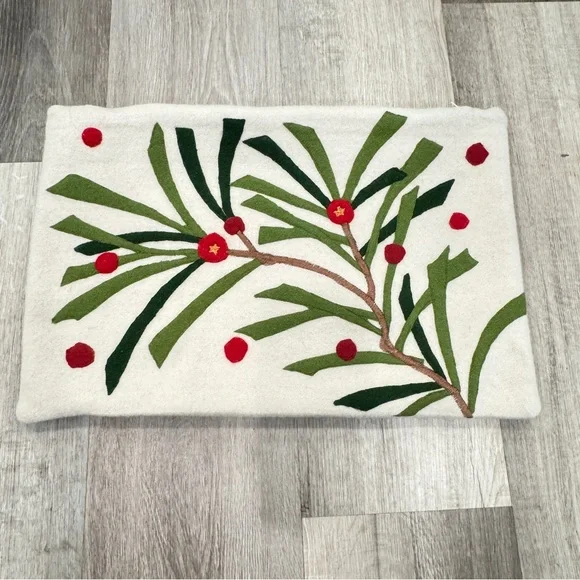 Crate&Barrel Alpine Wool Blend Accent Pillow Cover 12x18 Green Red Ivory Winter