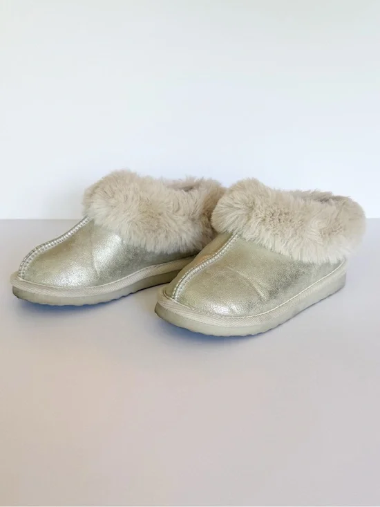 Cat & Jack Toddler Piper Faux Fur Cuff Scuff Slippers