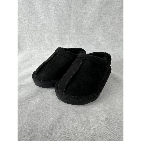 Cat & Jack Jude Black Faux Fur Lined Moccasin‎ Slippers Toddler Kids Size 6 NEW